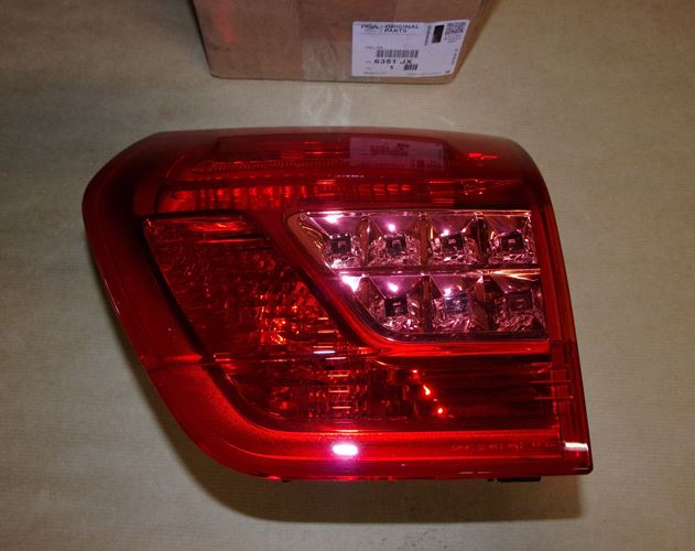 Lampa tylna Citroen C5 III prawa