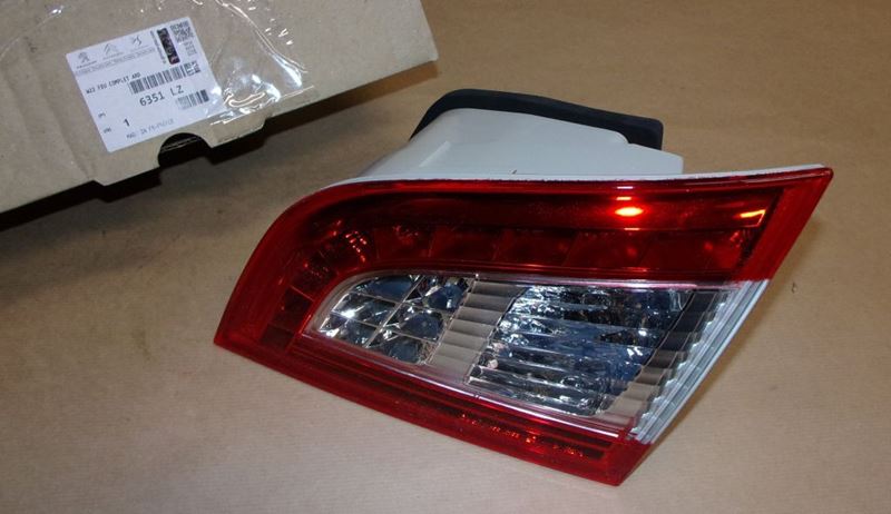 Lampa tylna Peugeot 508 prawa