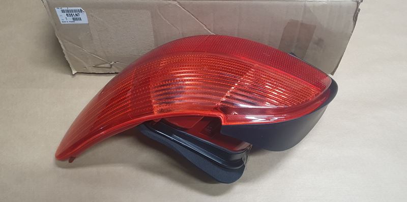 Lampa Tylna Prawa Peugeot 206