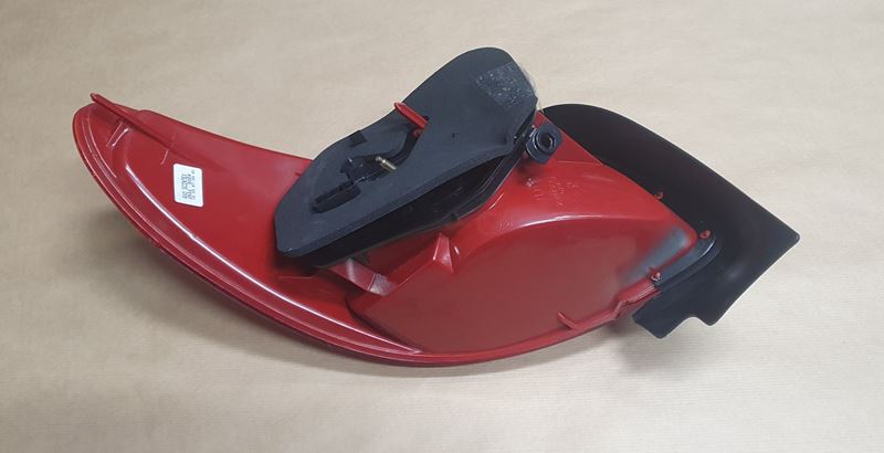 Lampa Tylna Prawa Peugeot 206