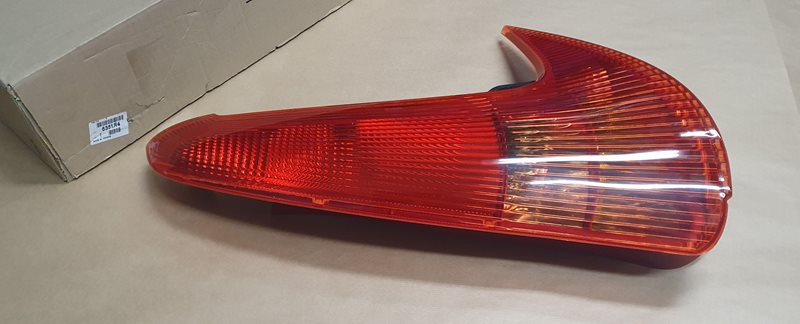 Lampa Tylna Prawa Peugeot 206 SW