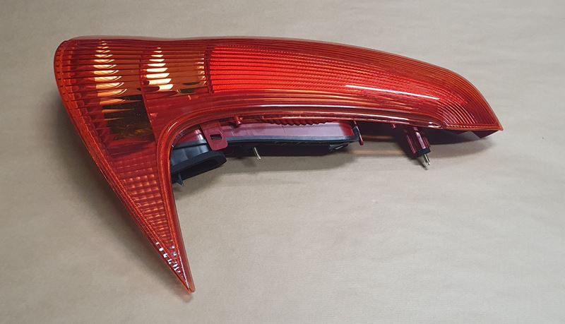Lampa Tylna Prawa Peugeot 206 SW