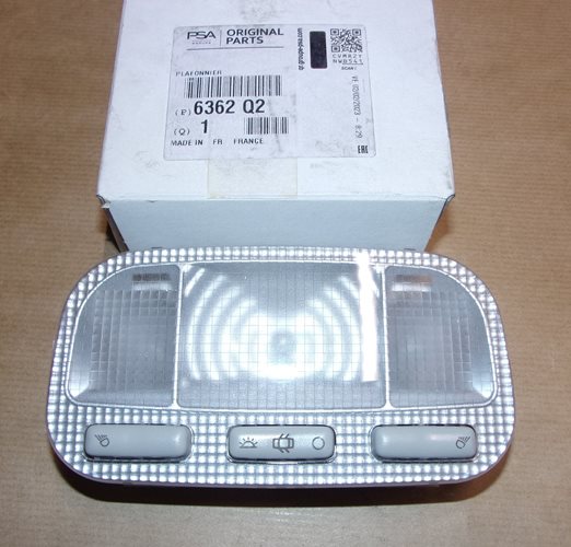 Lampka podsufitki Citroen C2, C3 II