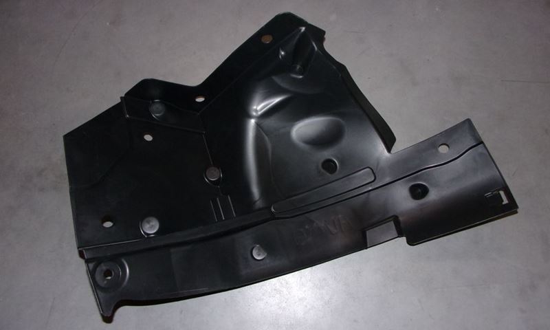 Nadkole Renault Trafic III lewy przód tylne