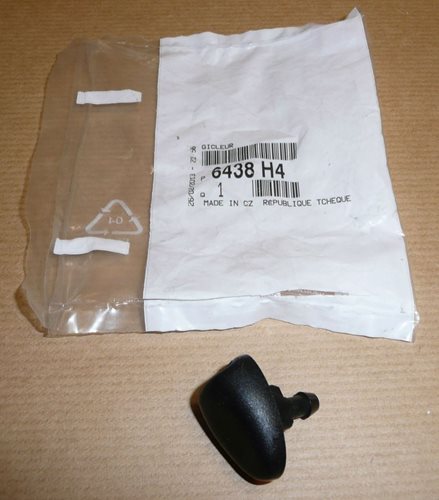Końcówka dysza spryskiwacza Peugeot 306 307