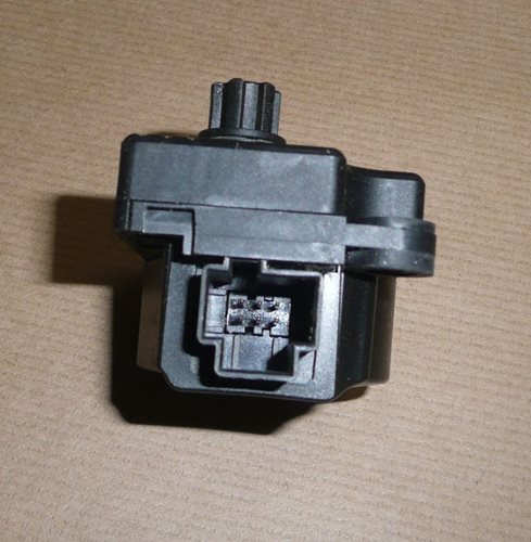 Silniczek regulacji nawiewu Citroen C5 II C6 Peugeot 407