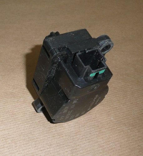 Silniczek regulacji nawiewu Citroen C5 II C6 Peugeot 407