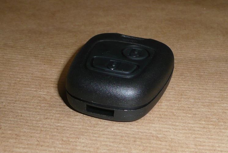 Oprawka kluczyka Peugeot 206 206+