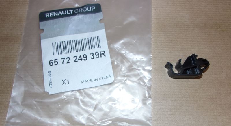 Spinka maski Dacia Spring