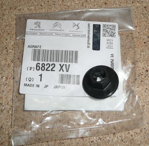 Spinka nadkola Citroen C4 Aircross Peugeot 4007 4008