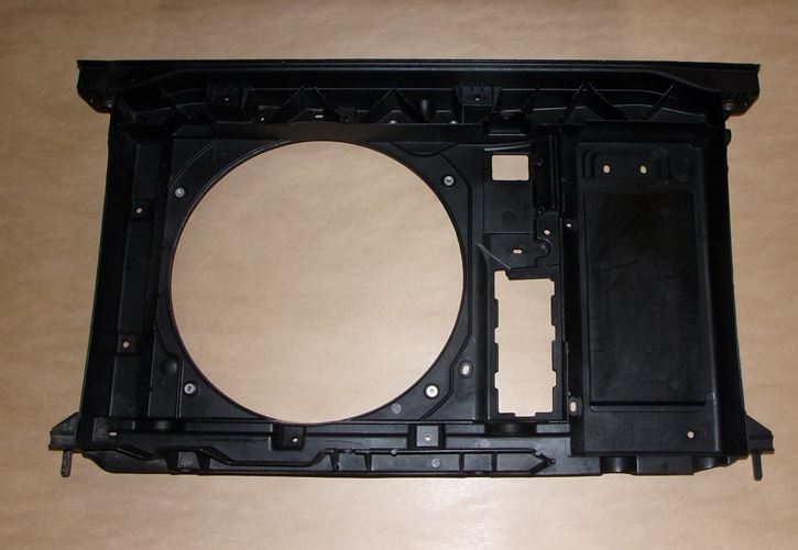 Osłona chłodnicy Citroen C4 DS4 Peugeot 307 308
