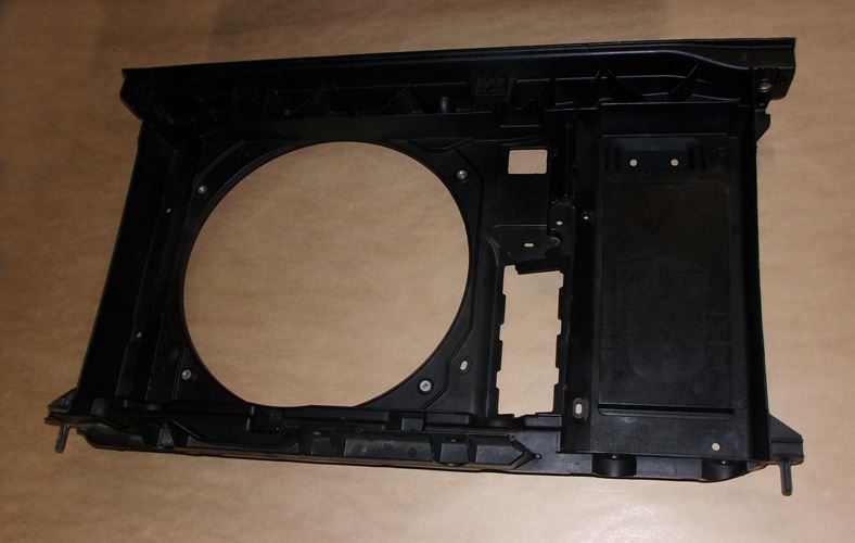 Osłona chłodnicy Citroen C4 DS4 Peugeot 307 308