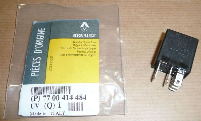 Przekaźnik kierunkowskazów Renault 20A czarny