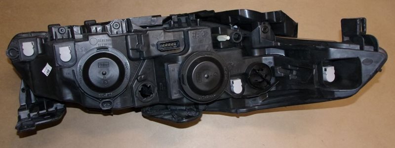 Reflektor Renault Laguna II lewy lift 05-08
