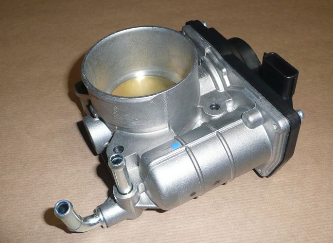 Przepustnica Renault Laguna III 2.0 16V