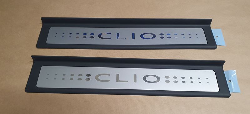 Listwa ozdobna progu Renault Clio III
