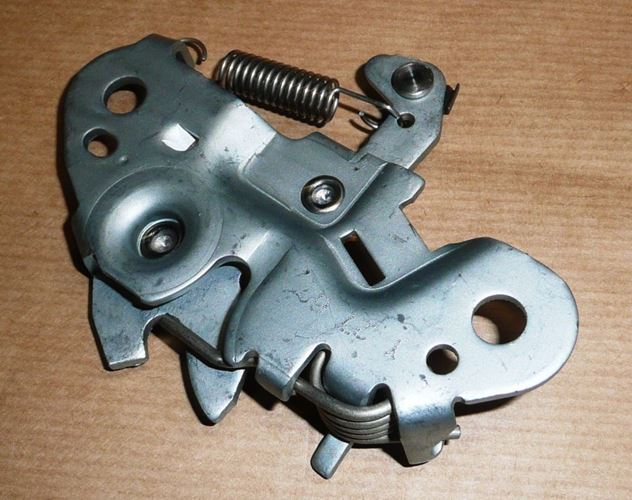 Zamek maski pokrywy silnika Citroen Xantia II Saxo Peugeot 106