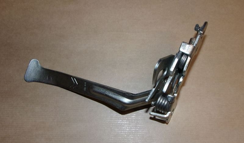 Zamek maski pokrywy silnika Citroen C4