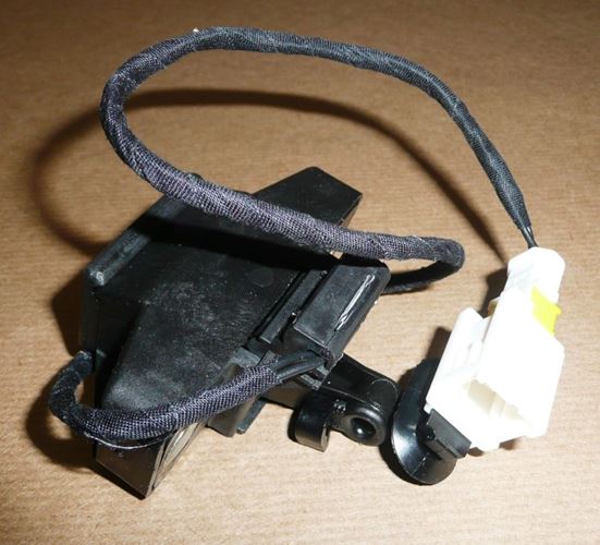 Zamek bagażnika Renault Clio II