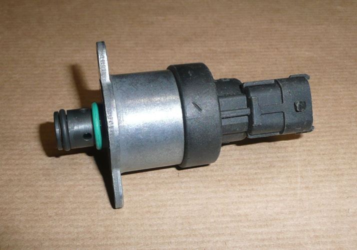 Regulator ciśnienia paliwa Renault Master II 2.5 Dci