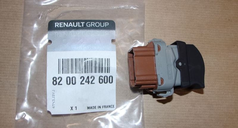 Przycisk podnoszenia i opuszczania szyb Renault Master III