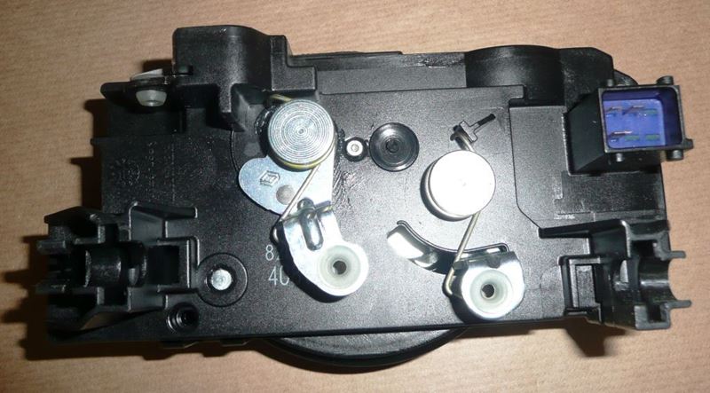 Zamek drzwi Renault Trafic II 3 PIN tył