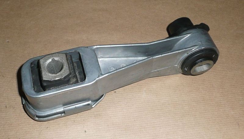 Poduszka silnika Renault Clio III 1.5 Dci 105KM