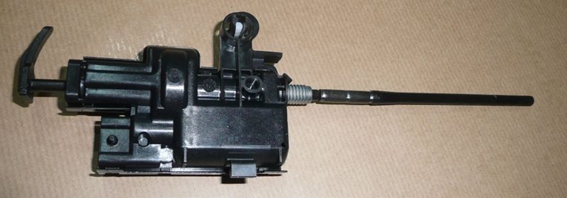 Mechanizm klapki wlewu paliwa Renault Scenic III