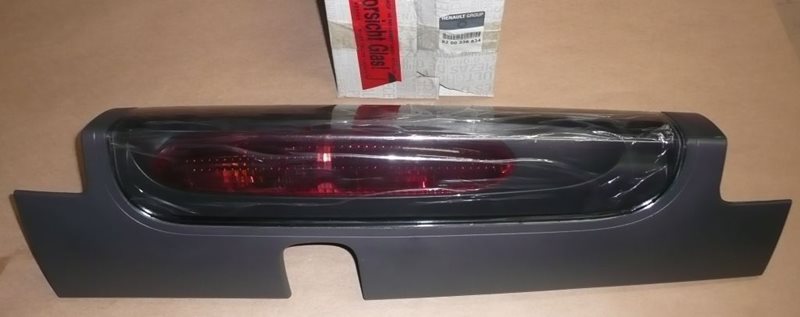 Lampa tylna Renault Trafic II prawa