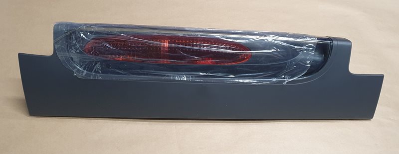 Lampa tylna Renault Trafic II prawa górna