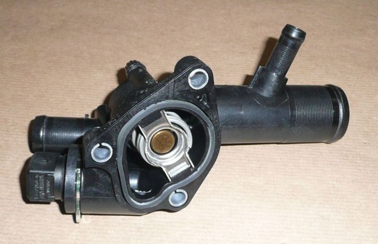 Obudowa termostatu Renault Clio II 1.5 Dci