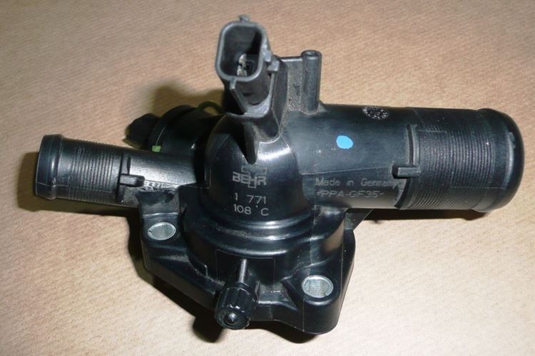 Obudowa termostatu Renault Clio III Modus