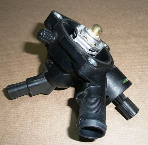 Obudowa termostatu Renault Clio III Modus