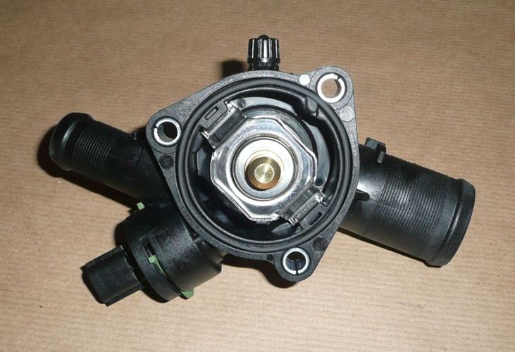 Obudowa termostatu Renault Clio III Modus