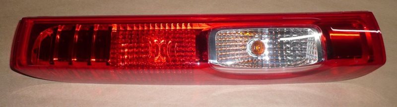 Lampa tylna Renault Trafic II lewa górna