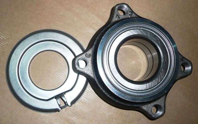 Łożysko koła przód Renault Clio III