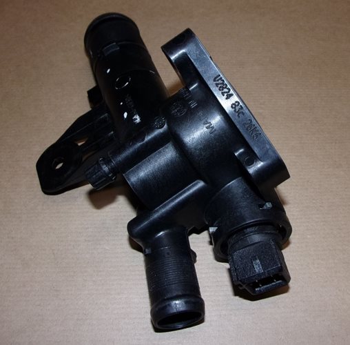 Obudowa termostatu Renault Megane II 1.5 D 03>