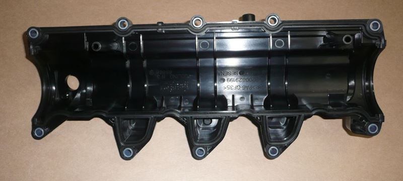 Pokrywa zaworów Renault Clio III 1.5 Dci