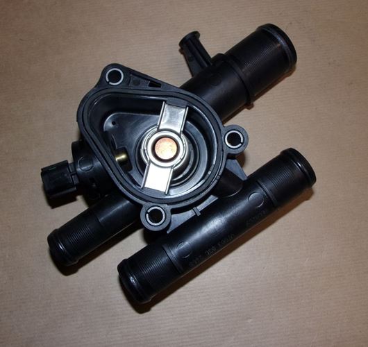 Obudowa termostatu Renault Laguna I II 1.9 Dci