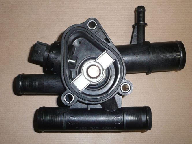 Obudowa termostatu Renault Clio 2 1.9 D 89 ST