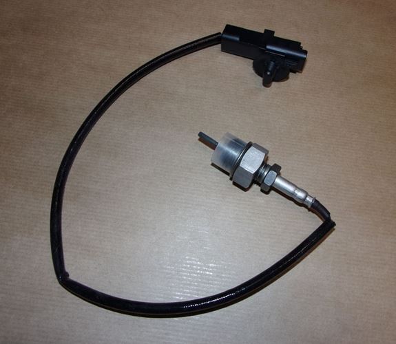 Czujnik temperatury spalin Renault Laguna I, II 2.0 Dci
