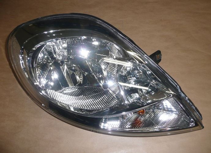 Reflektor Renault Trafic II prawy