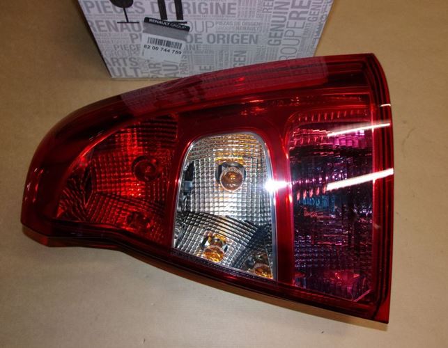 Lampa tylna Dacia Logan prawa