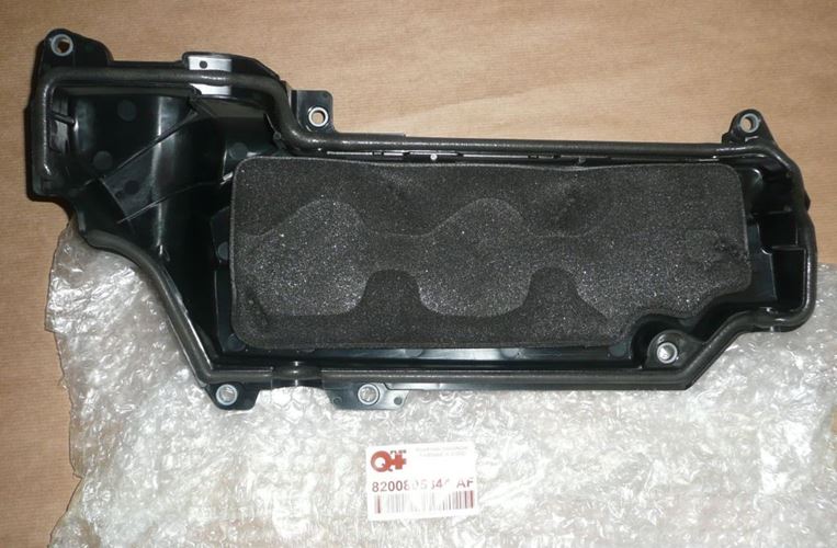 Pokrywa zaworów Renault Megane III 2.0 Dci