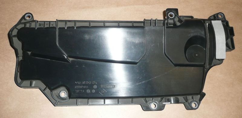 Pokrywa zaworów Renault Megane III 2.0 Dci