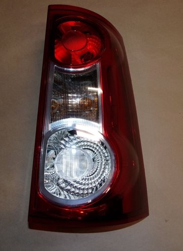 Lampa tylna Dacia Logan I prawa