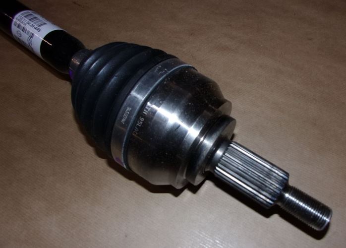 Półoś napędowa Renault Laguna III 2.0 16V 07> lewa
