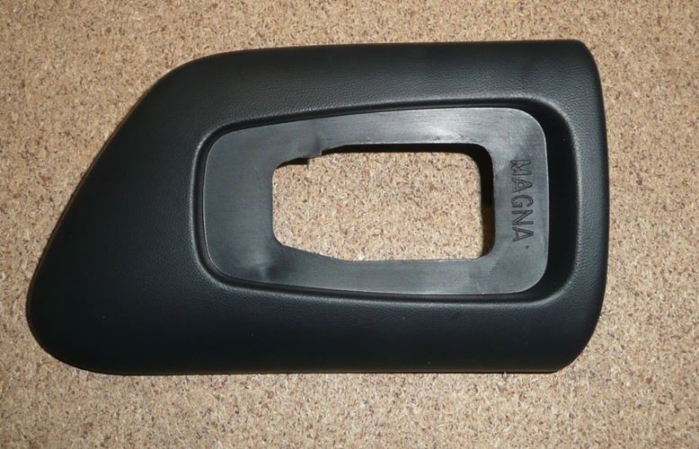 Zaślepka zderzaka Citroen Saxo prawa