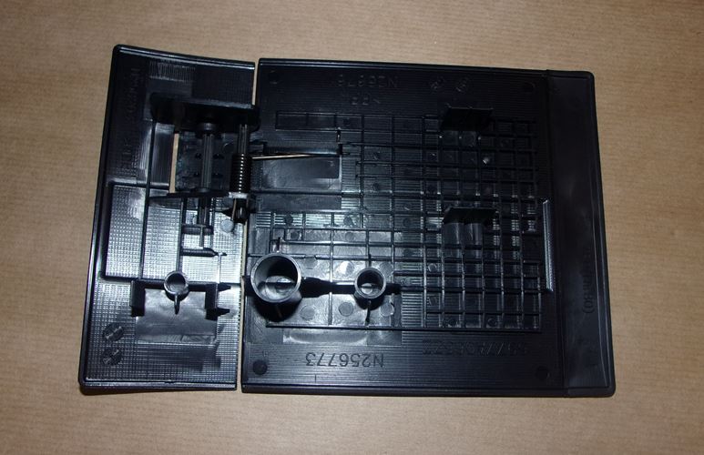 Osłona Element Fotela Tył Lewy Oryginał PSA - C-Crosser