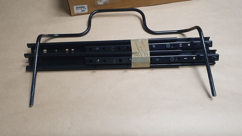 Prowadnica Fotela Lewa Peugeot 307